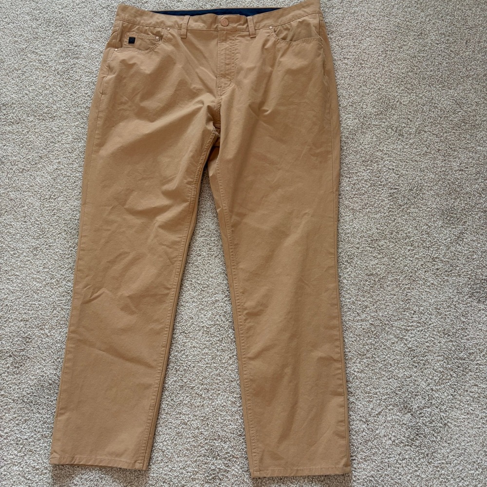 Vineyard Vines On-The-Go OTG Pants Mens 38x30 Tan Khaki Comfort Golf Office